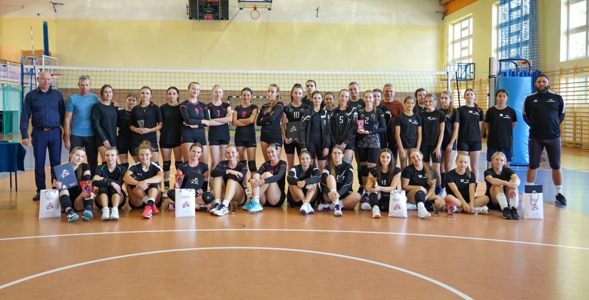 Turniej Piłki Siatkowej Dziewcząt o Puchar Dyrektora Zespołu Szkół Licealnych w Leżajsku