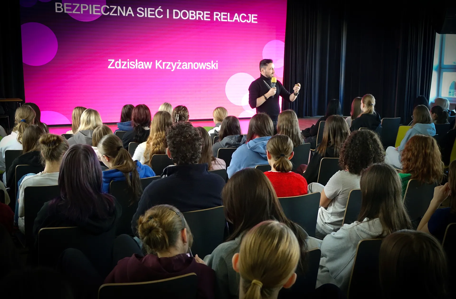 „Bezpieczna sieć i dobre relacje”