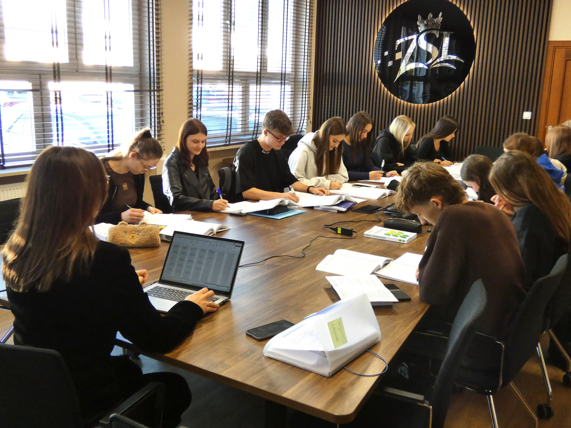 „Kształcimy dla pracy”